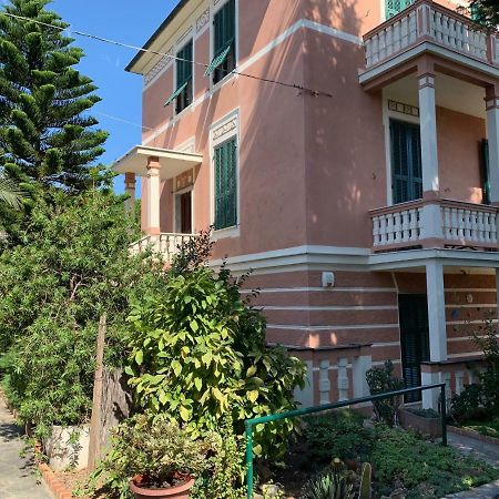 Resort Villa Rosa Maria Savona Exterior photo